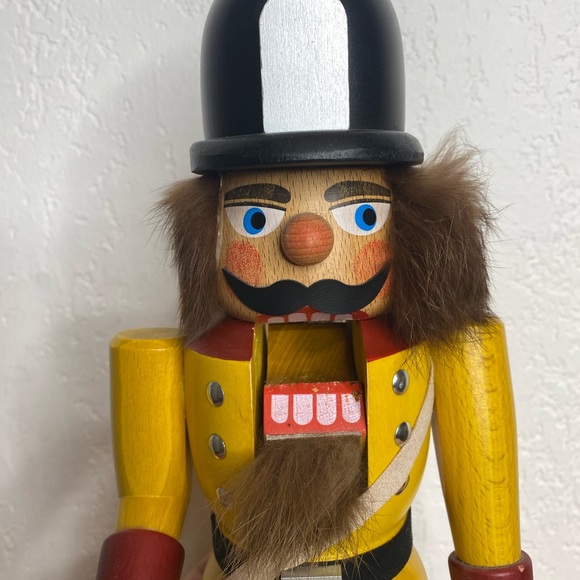 Stracoland Colmnitz Nutcracker Officer No Cannon 15” Handmade from Germany - Picture 3 of 11